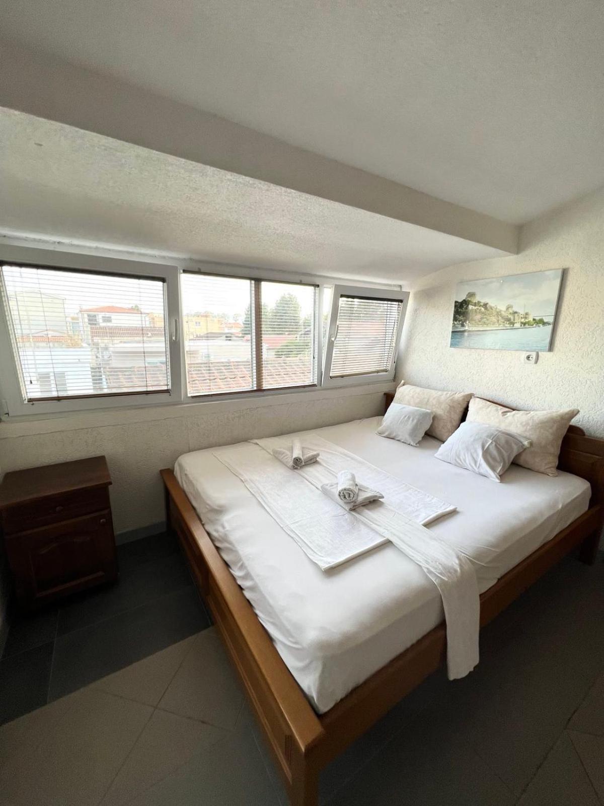 Apartments Vila Fata Ulcinj Ngoại thất bức ảnh